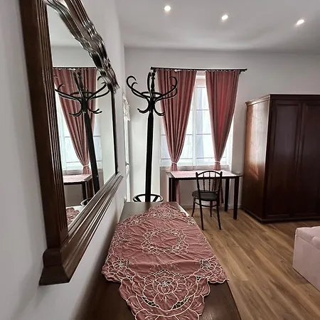 Aristocrat With Free Parking Plovdiv